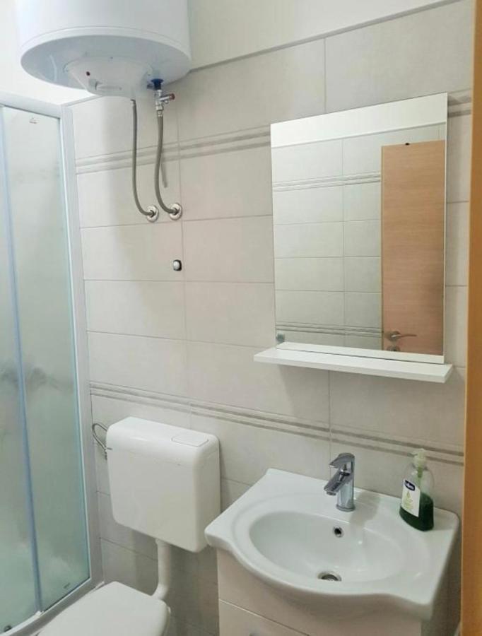 Apartmani Veronika Sukošan Kültér fotó