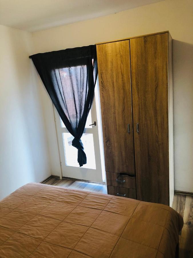 Apartmani Veronika Sukošan Kültér fotó