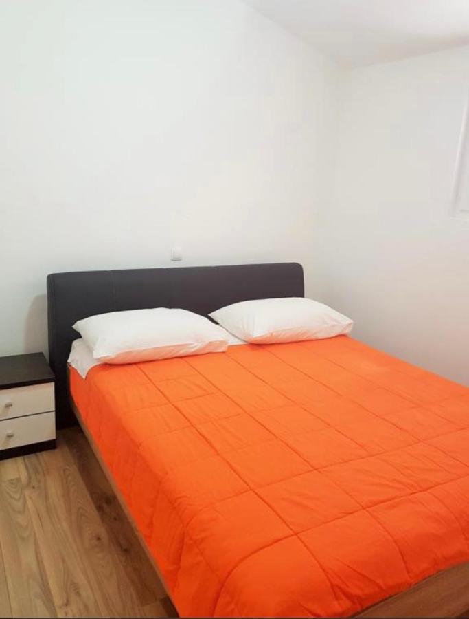 Apartmani Veronika Sukošan Kültér fotó